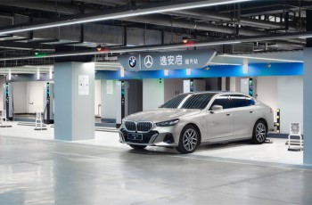 AI赋能BMW自动充电机器人，构建智能出行新生态