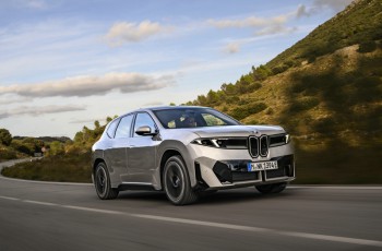 新世代BMW iX3树立新时代纯电SAV全能标杆
