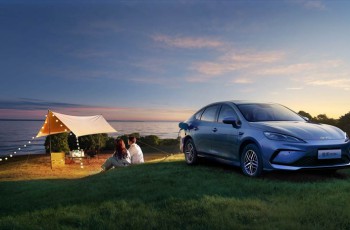 新世代BMW iX3亮相2026 CES，国产长轴距版下半年上市