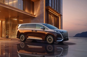 2026款MG4北京车展上市 入门即巅峰 日销万单引爆展馆